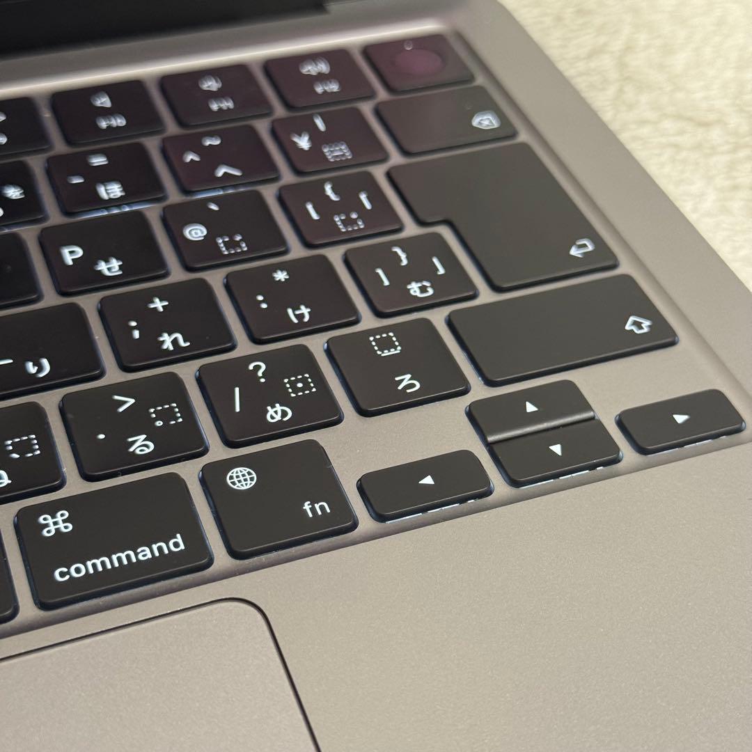 【極美品】MacBook Air M2 スペースグレー