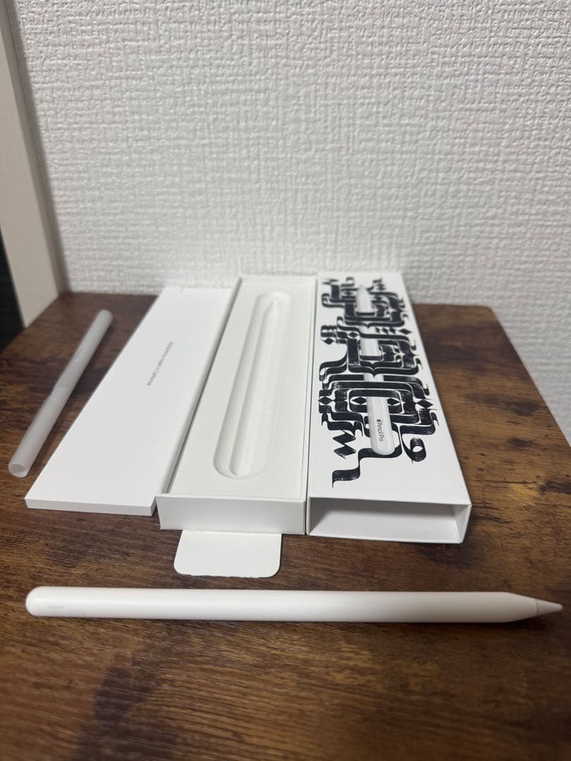 Apple Pencil Pro ホワイト（White）