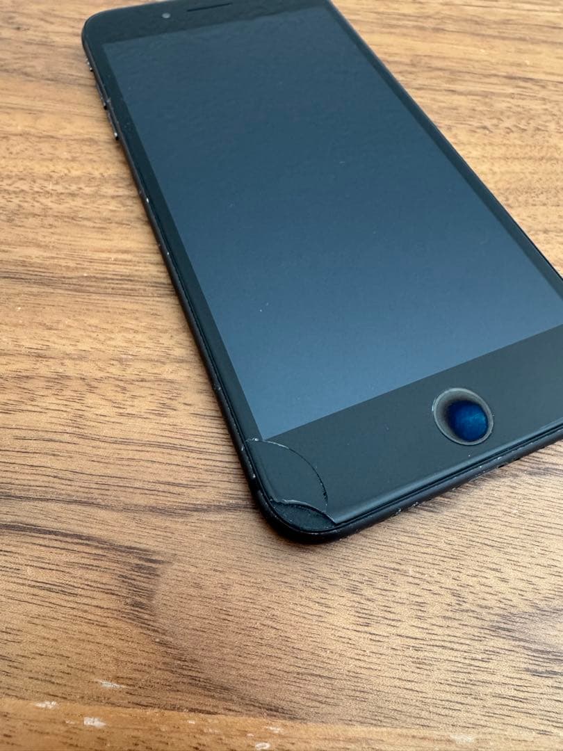 iPhone8 Plus 256GB スペースグレイ　割れあり　SIMロック解除