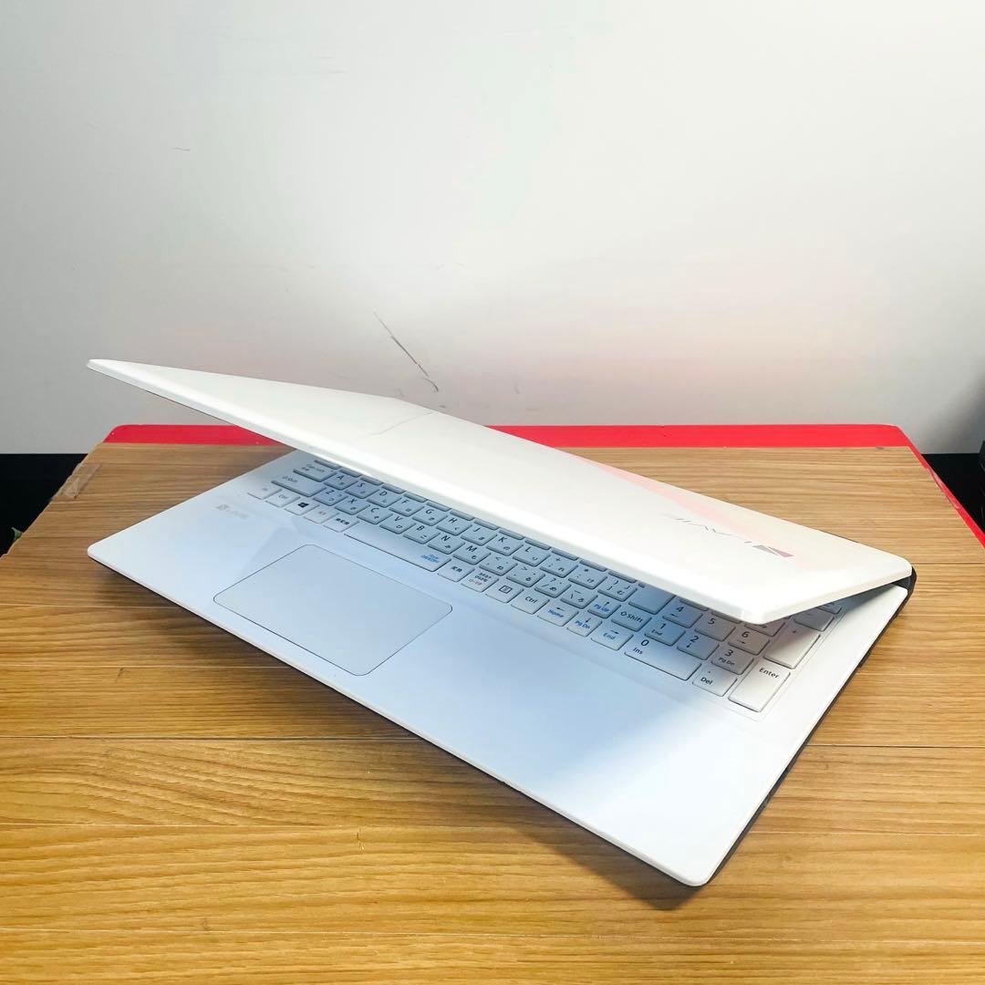 すぐ使える設定済み人気ホワイトSSD256メモリ8ギガカメラwin11オフィス