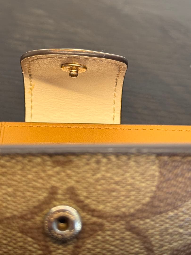 COACH コーチ シグネチャー 二つ折り財布 ブラウン 目立った傷汚れなし