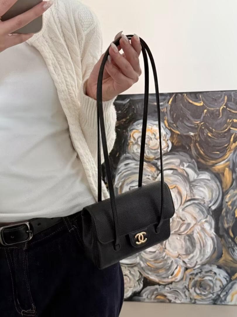 値下げ！ ストラップ chanel クラッチバッグ jennie 26P