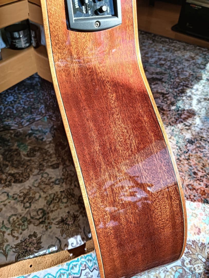 ヤマハ　エレアコ　ギター　A1M