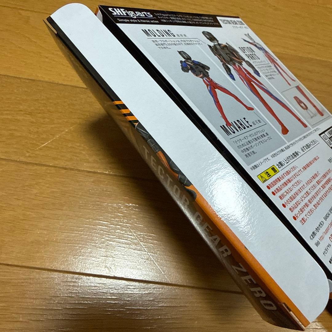 フィギュアーツ　テクターギアゼロ　ウルトラマンゼロ