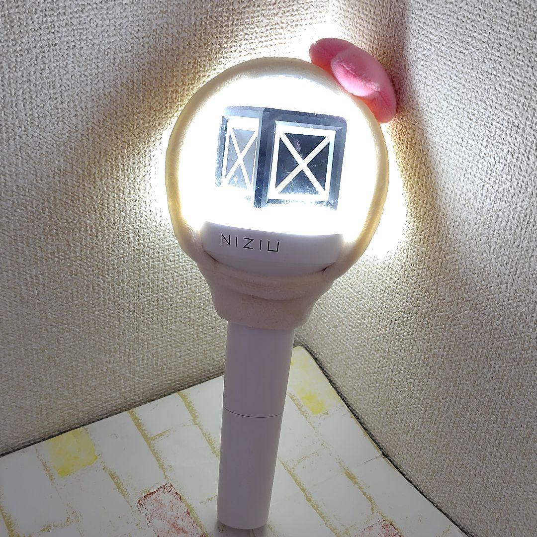 NiziU 公式ペンライト OFFICIAL LIGHT STICK　カバー付