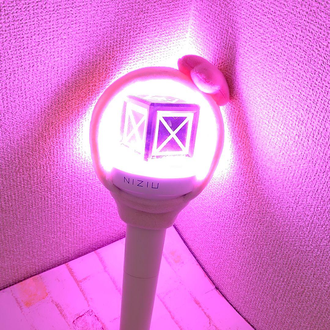 NiziU 公式ペンライト OFFICIAL LIGHT STICK　カバー付
