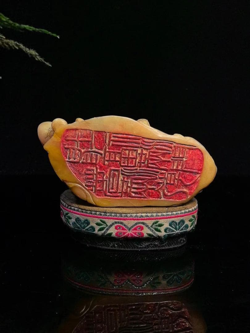 中国古美術・伏虎羅漢・寿山石極品二色田黄の印鑑・文房具・置物・賞物・風水開運・書