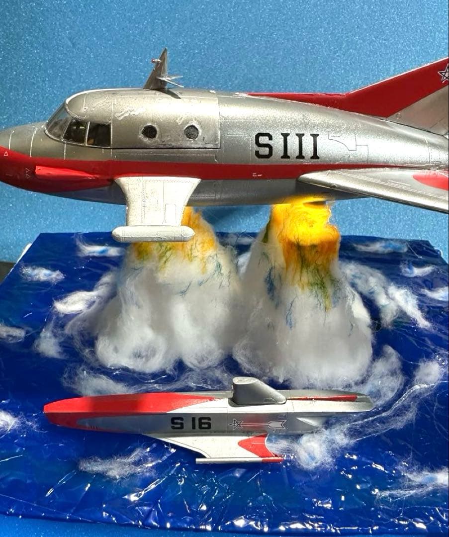 ハセガワ ウルトラマンジェットビートルw/特殊潜航艇S号流星マーク付き