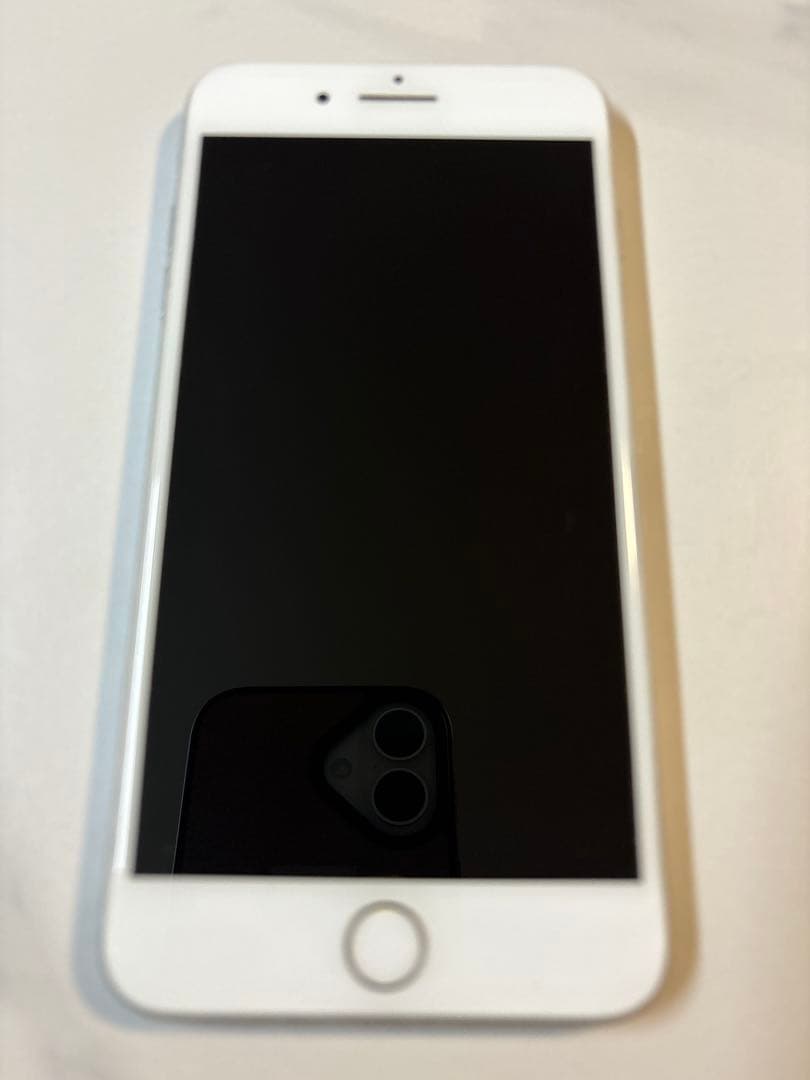 美品　iPhone8plus 256GB シルバー