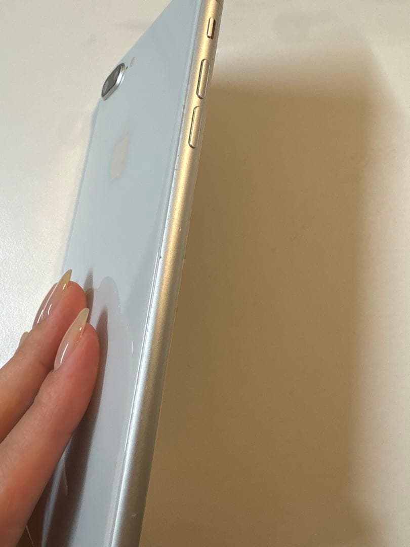 美品　iPhone8plus 256GB シルバー