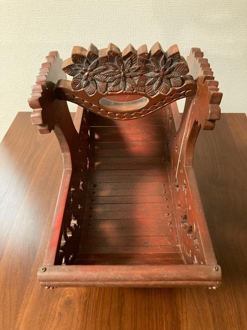 マガジンラック　木彫り　手作り