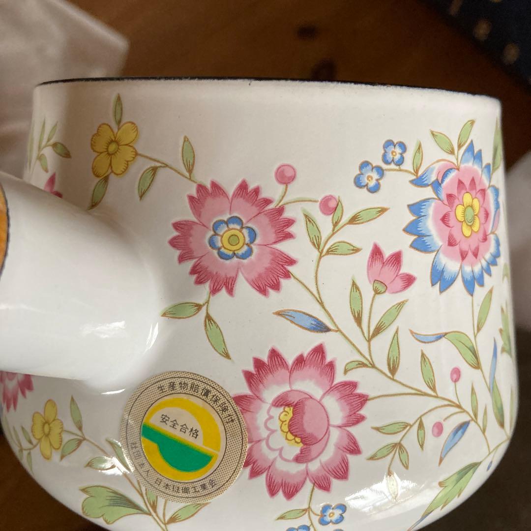 【新品・未使用】EJIRY エジリー ホーロー 両手鍋・ミルクパンセット