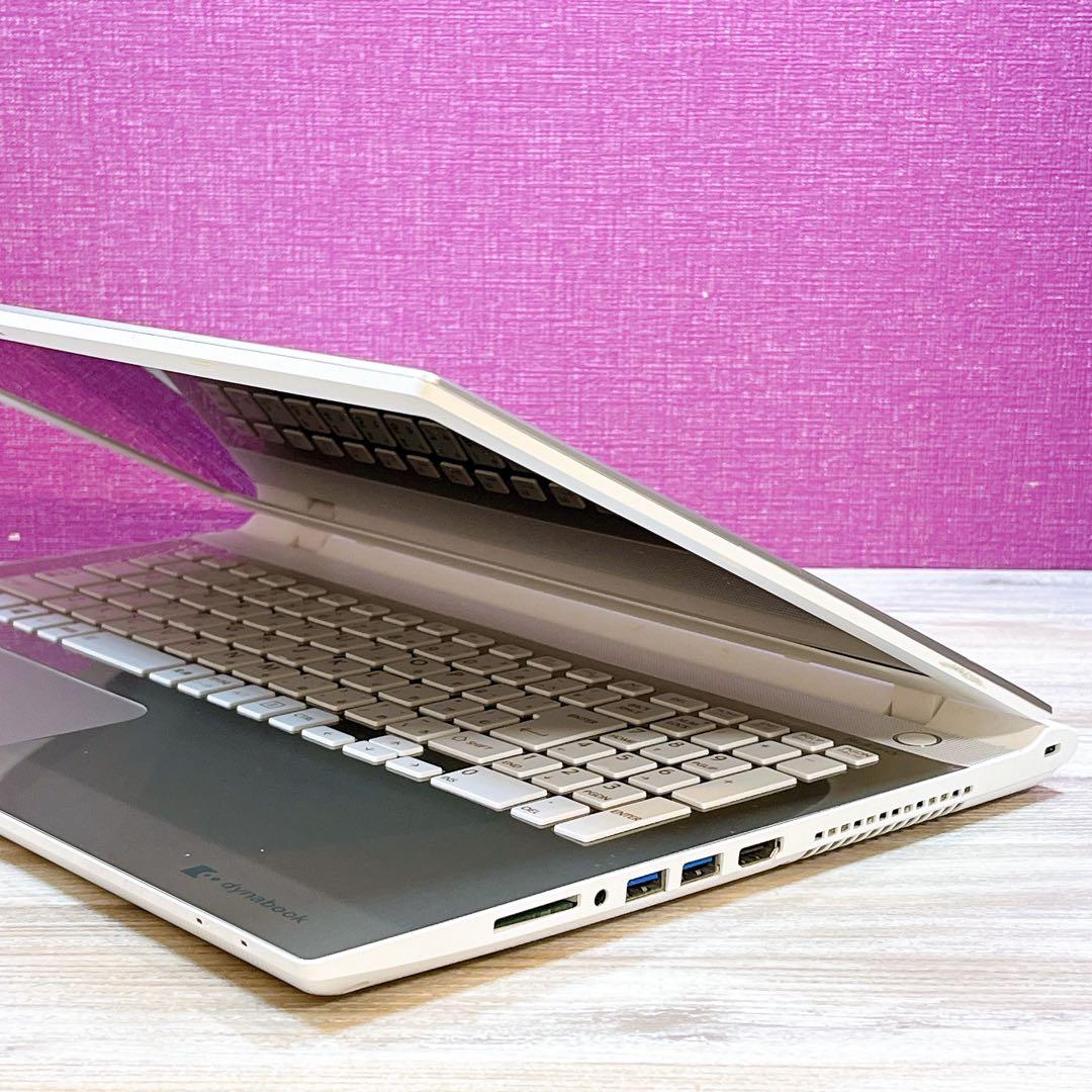 Win11✨i7メモリ8GB✨すぐ使えるノートパソコン✨ブルーレイ✨カメラ✨美品