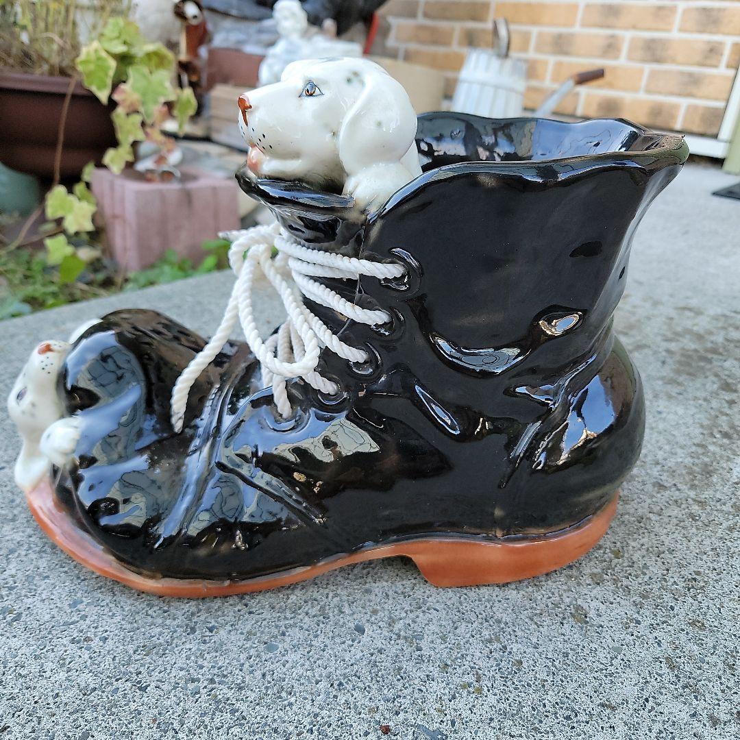 大型ガーデンオブジェ　プランター　置物　犬のフィギュア付き　ヴィンテージ
