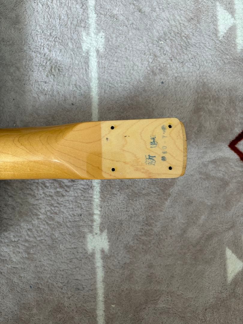 stratocaster コンポーネント