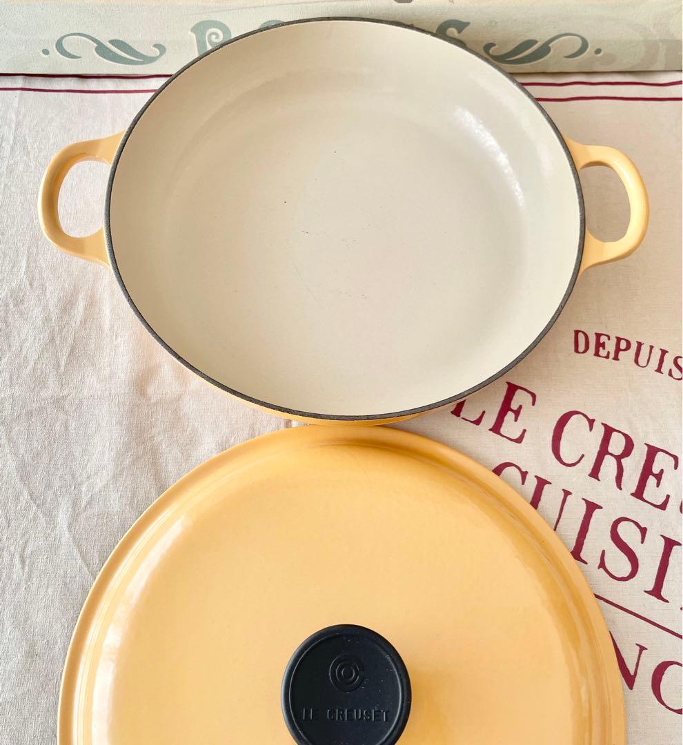 m*i様 ＊＊ビュッフェ・キャセロール２６cm　ル・クルーゼ＊＊中古 サフランイ