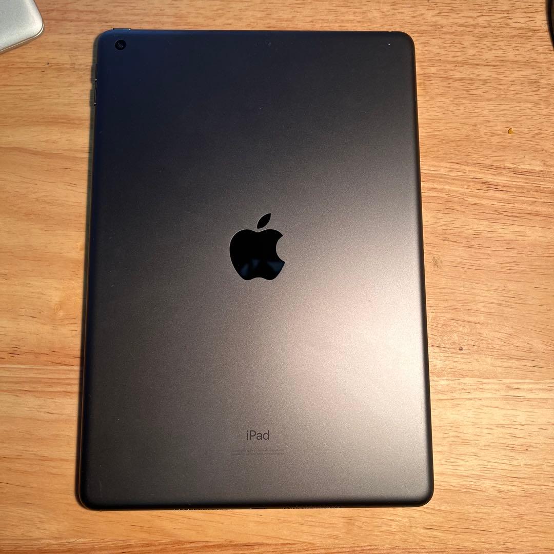 【美品】Apple iPad (第7世代) 32GB スペースグレイ Wi-Fi