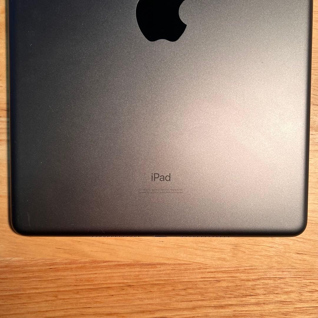 【美品】Apple iPad (第7世代) 32GB スペースグレイ Wi-Fi
