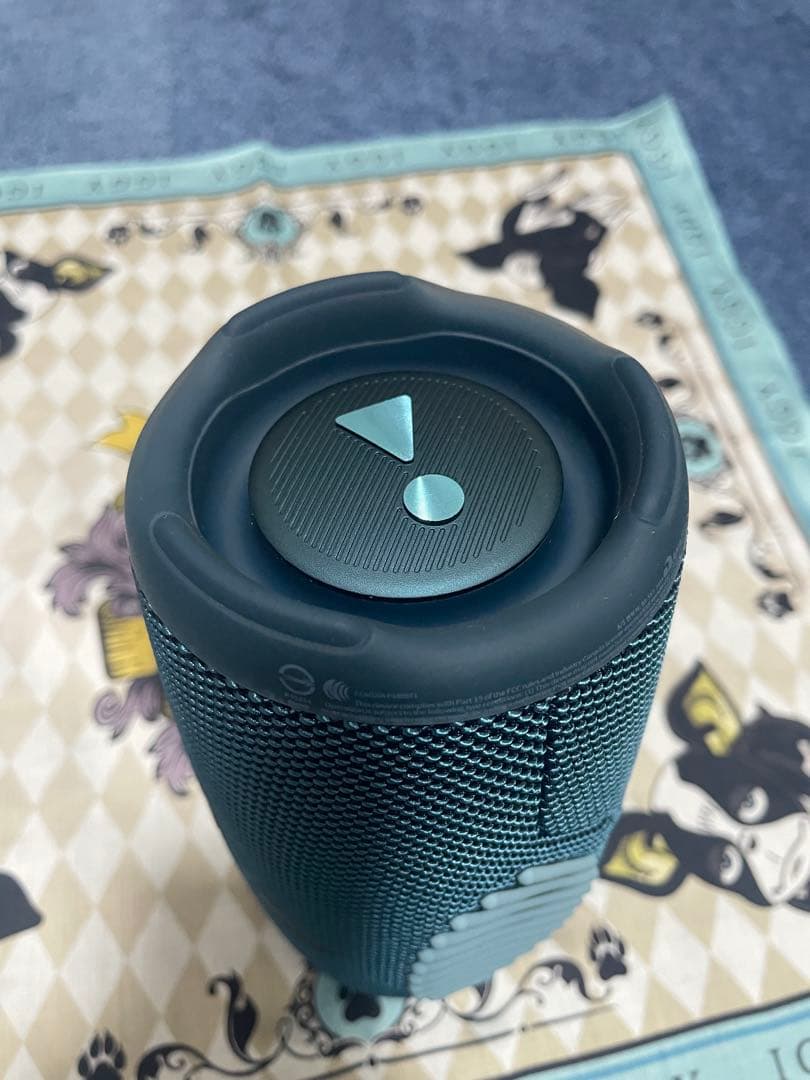 JBL CHARGE 5 モバイルバッテリー機能付きポータブル防水スピーカー B