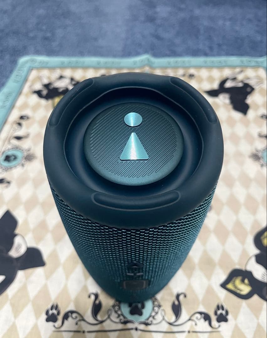 JBL CHARGE 5 モバイルバッテリー機能付きポータブル防水スピーカー B