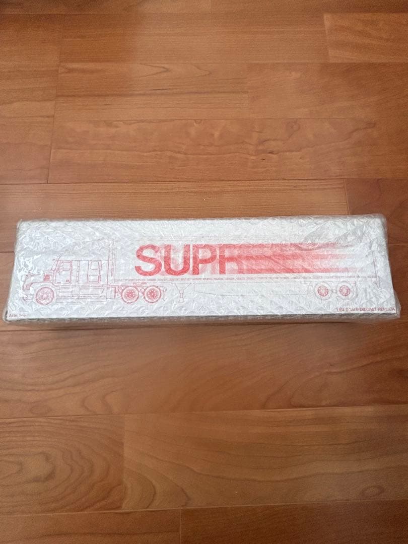 ミニカー Supreme First Gear Truck  Black