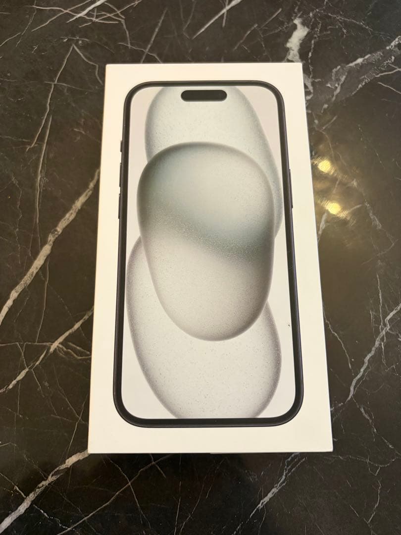 ア*イ様 iPhone15 128GB ブラックバッテリー94%美品SIMロック