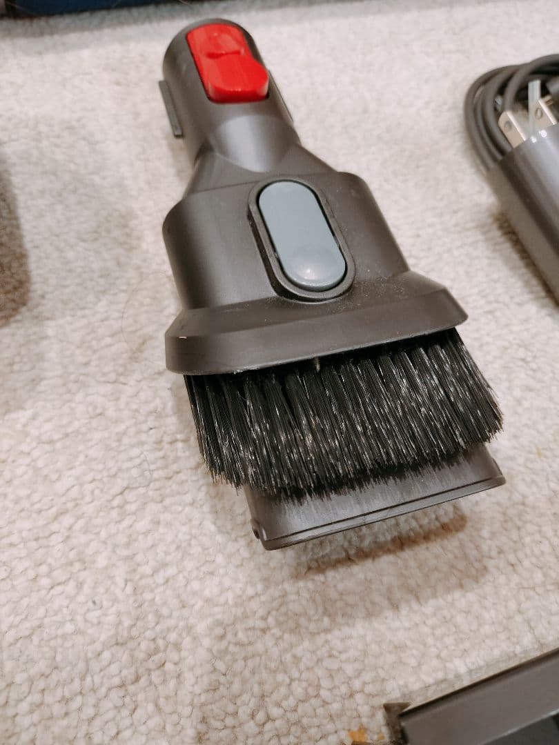 dyson SV18 digital slim fluffy ジャンク品
