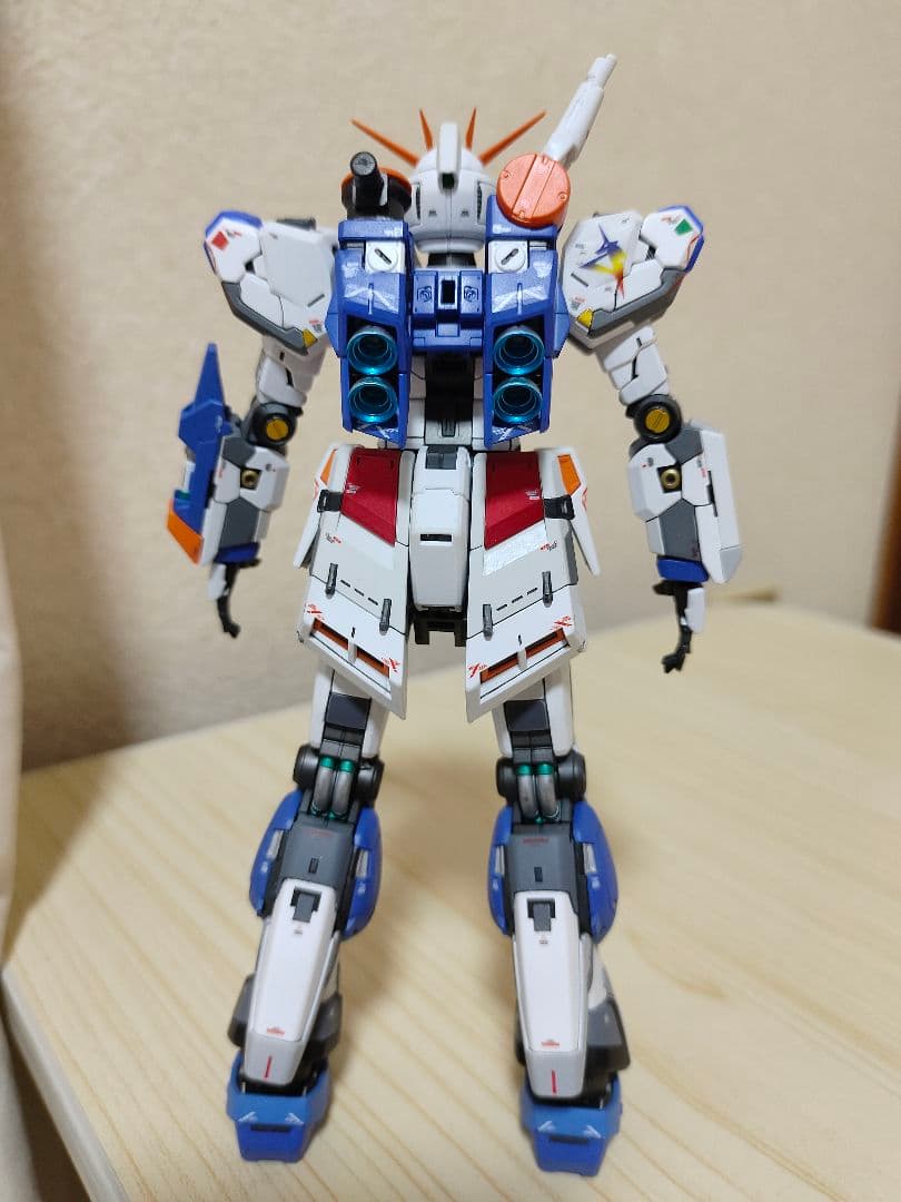 RG 1/144 RX-93ff νガンダム 塗装済 完成品