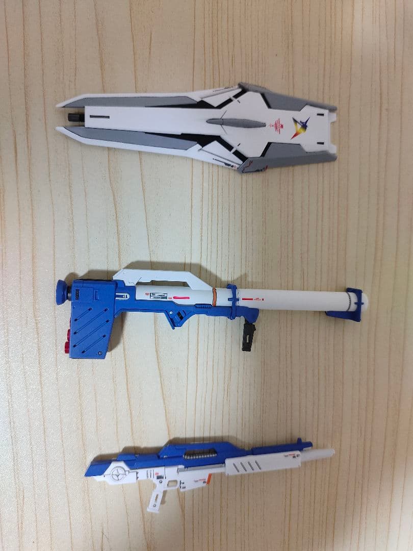 RG 1/144 RX-93ff νガンダム 塗装済 完成品