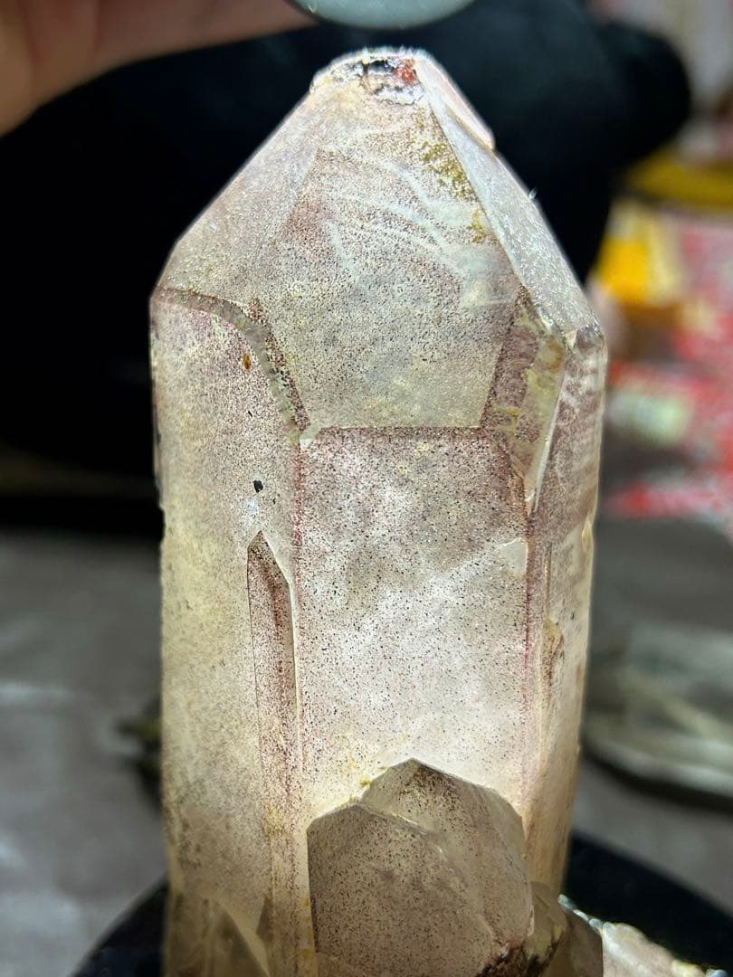 ☆ chie様帝王秘宝！ブラック　レッド　スーパーセブン　水晶　クラスター　原石