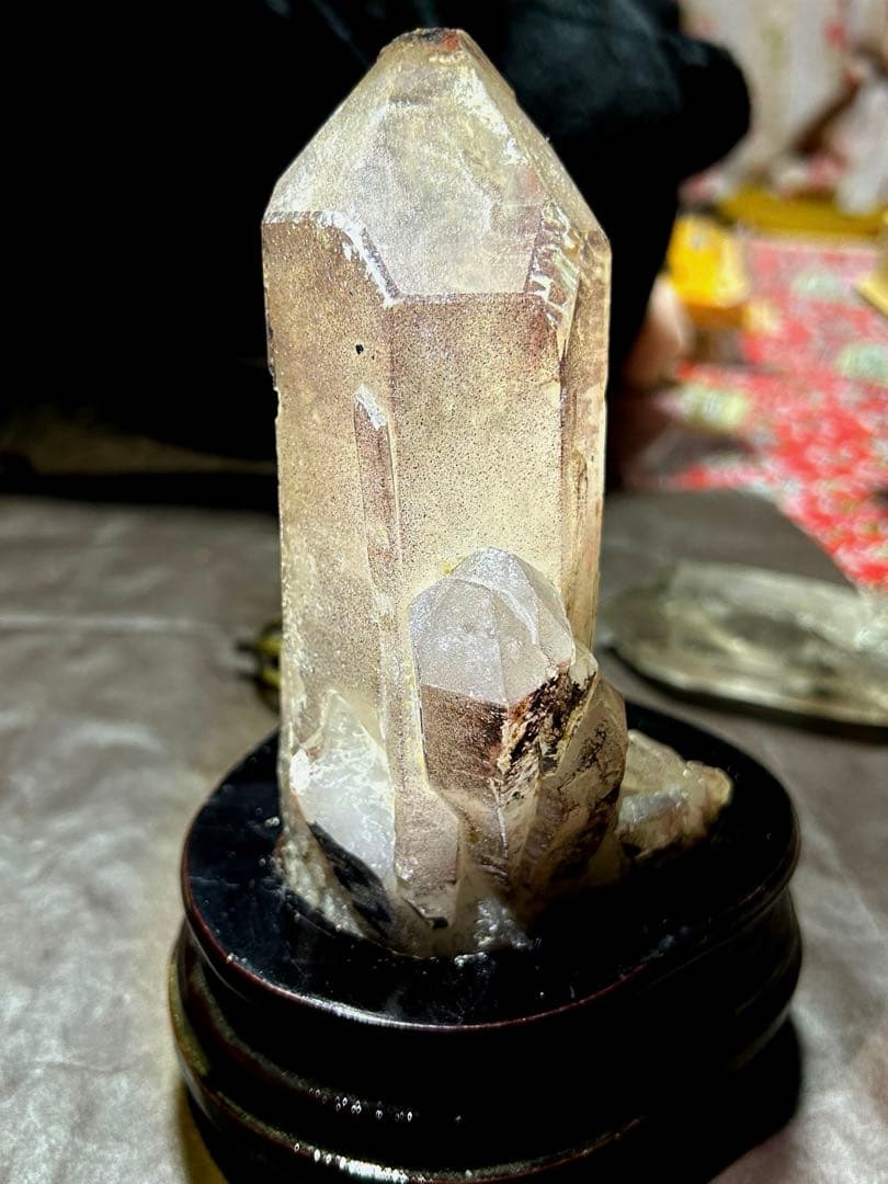 ☆ chie様帝王秘宝！ブラック　レッド　スーパーセブン　水晶　クラスター　原石