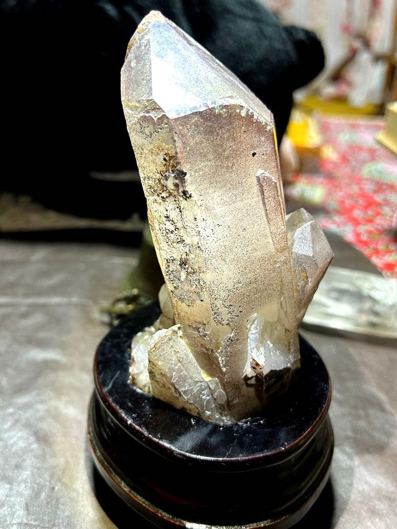 ☆ chie様帝王秘宝！ブラック　レッド　スーパーセブン　水晶　クラスター　原石