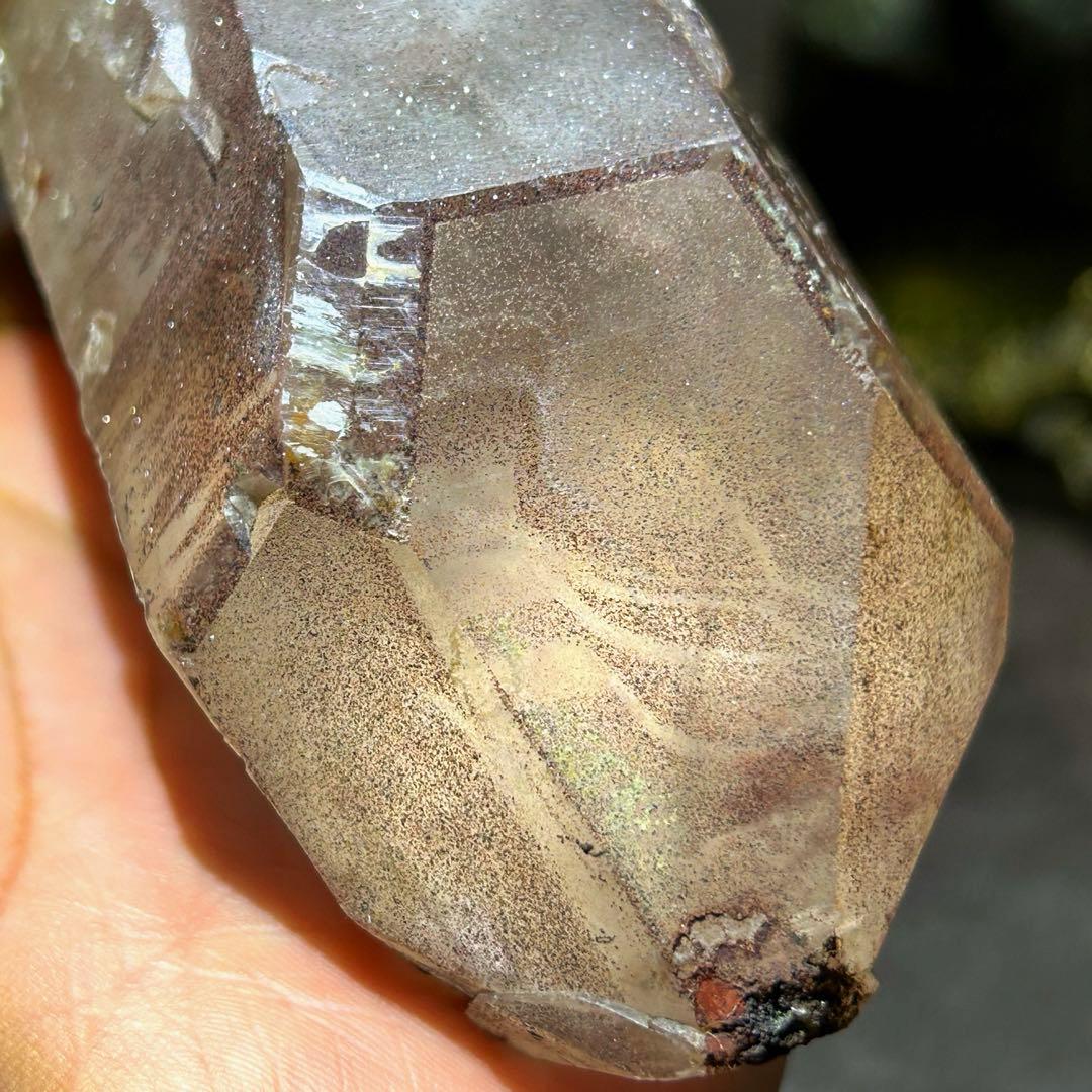 ☆ chie様帝王秘宝！ブラック　レッド　スーパーセブン　水晶　クラスター　原石