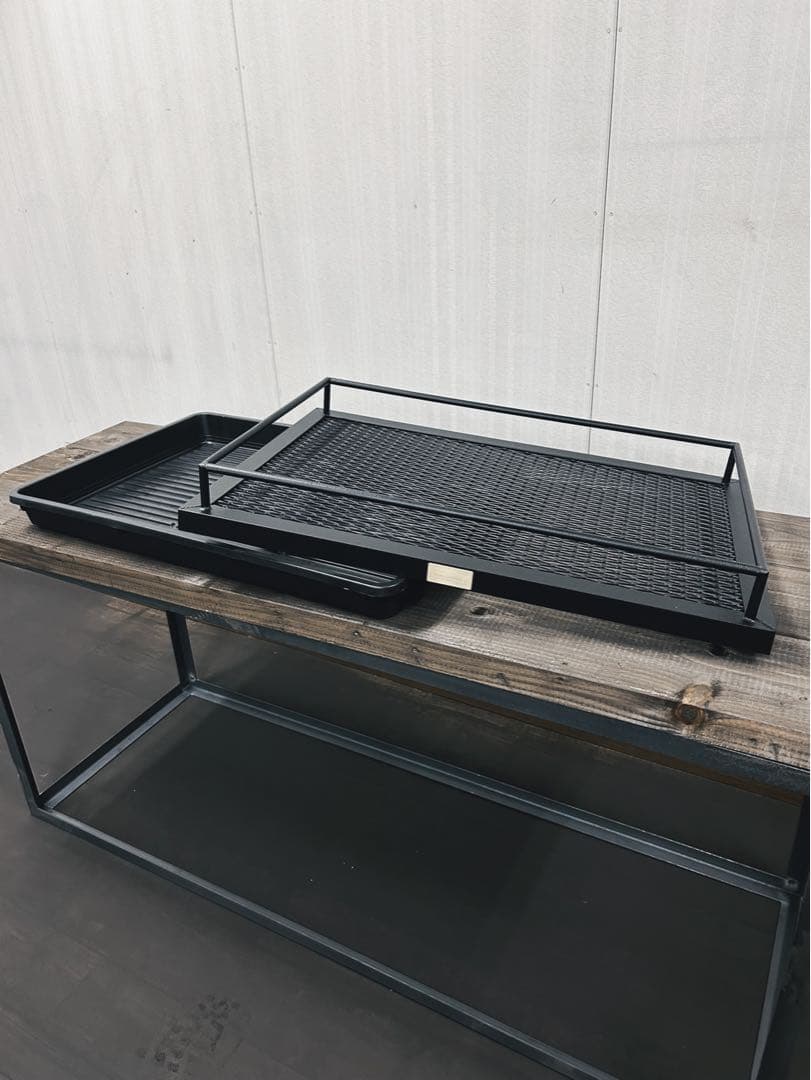 ☆送料込み☆水受けトレー付アイアン天板　即購入OK 植物育成　アガベ　塊根