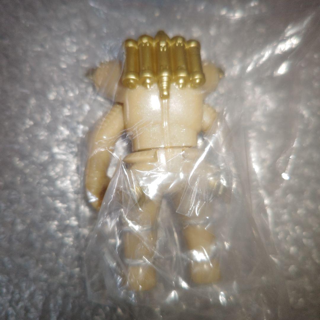 one up　ウルトラセブン　キングジョー　ソフビ