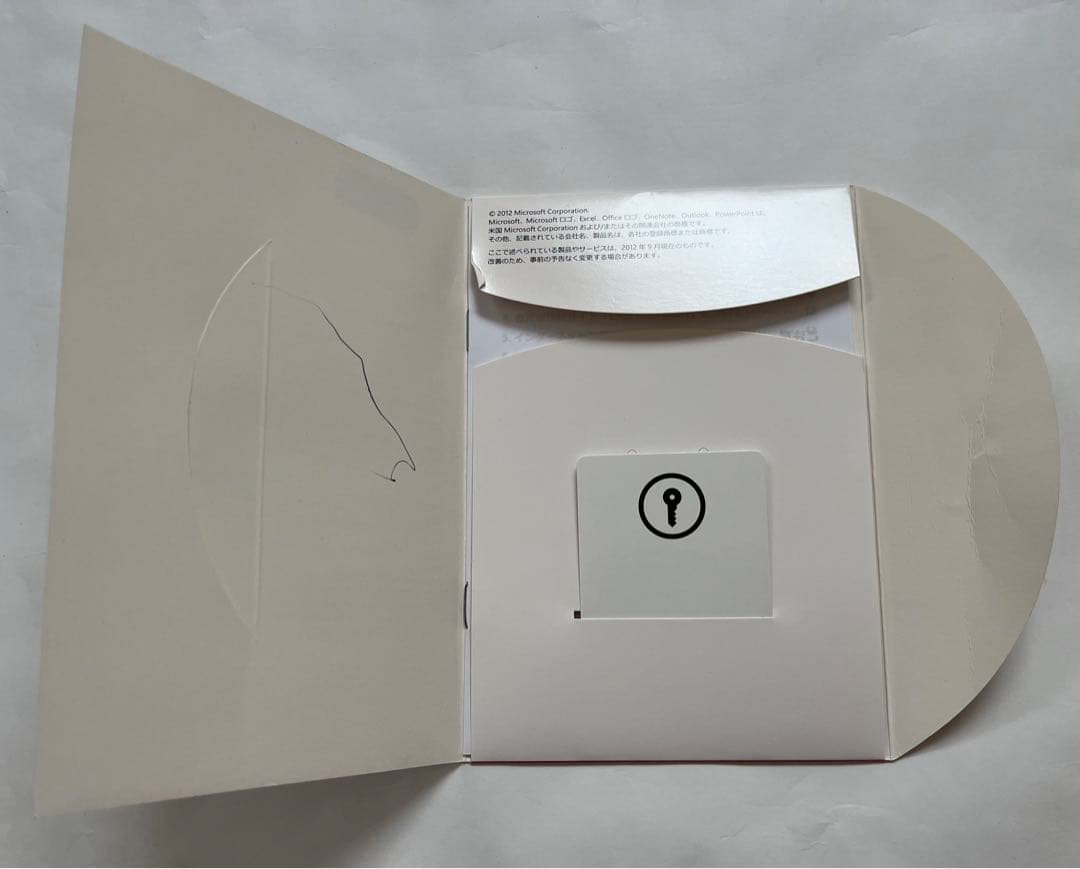 【値下げ】Fujitsu LIFEBOOK SH90/M windows8.1