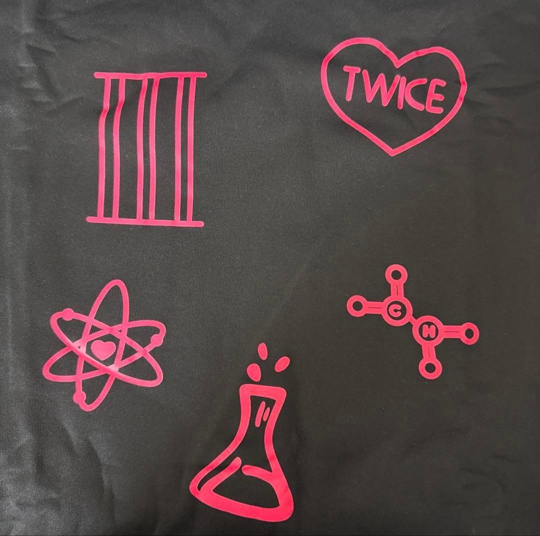 TWICE 海外公演 スウェット セットアップ
