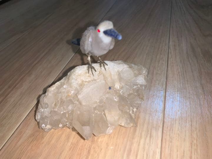 南米産　天然石　水晶　小鳥