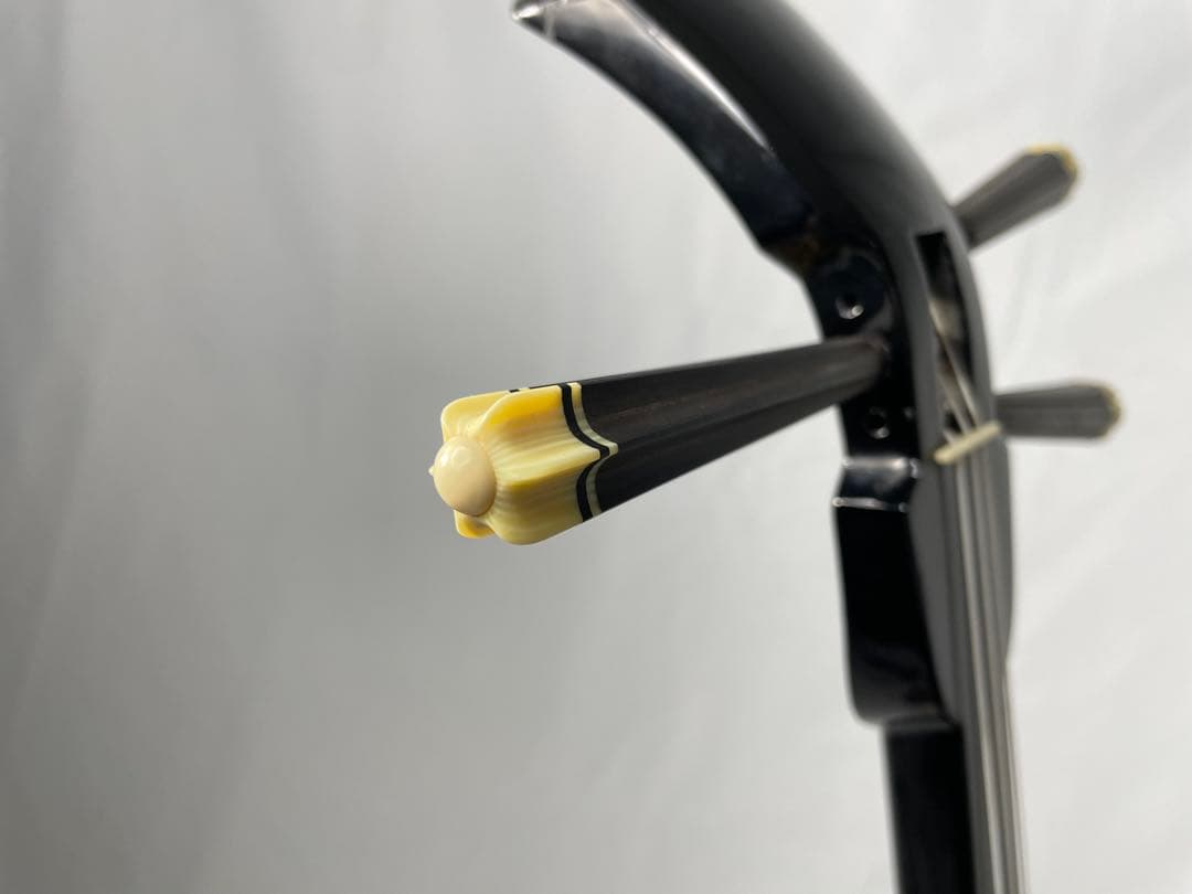 照喜名三味線店 黒檀棹・本皮1枚張り 沖縄三線