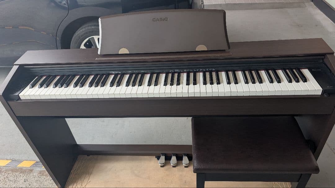 送料込み CASIO PX-770 電子ピアノ 2022年購入 激ほぼ新品レベル