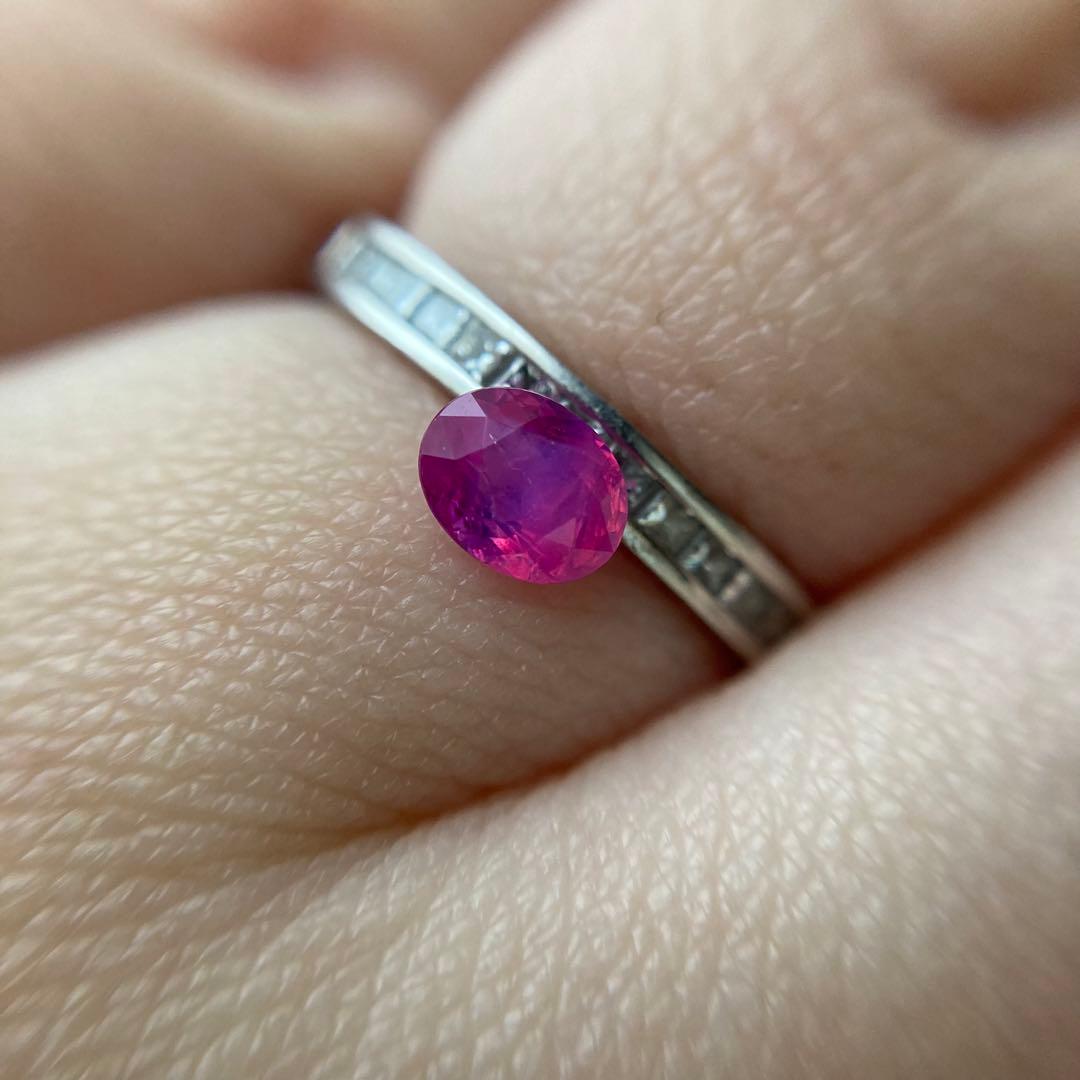 天然　シルキーサファイア　ルース　0.36ct