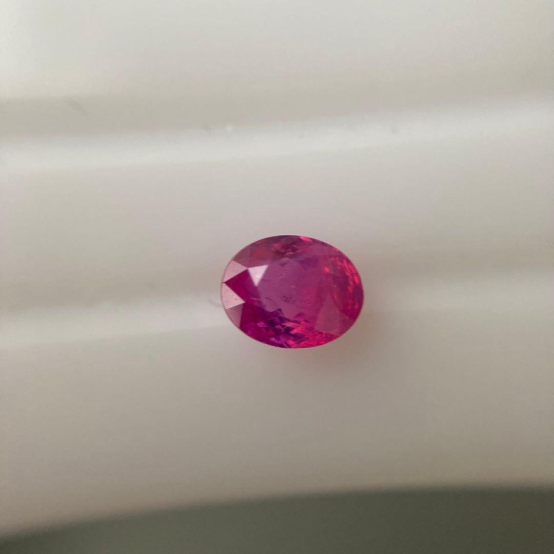 天然　シルキーサファイア　ルース　0.36ct