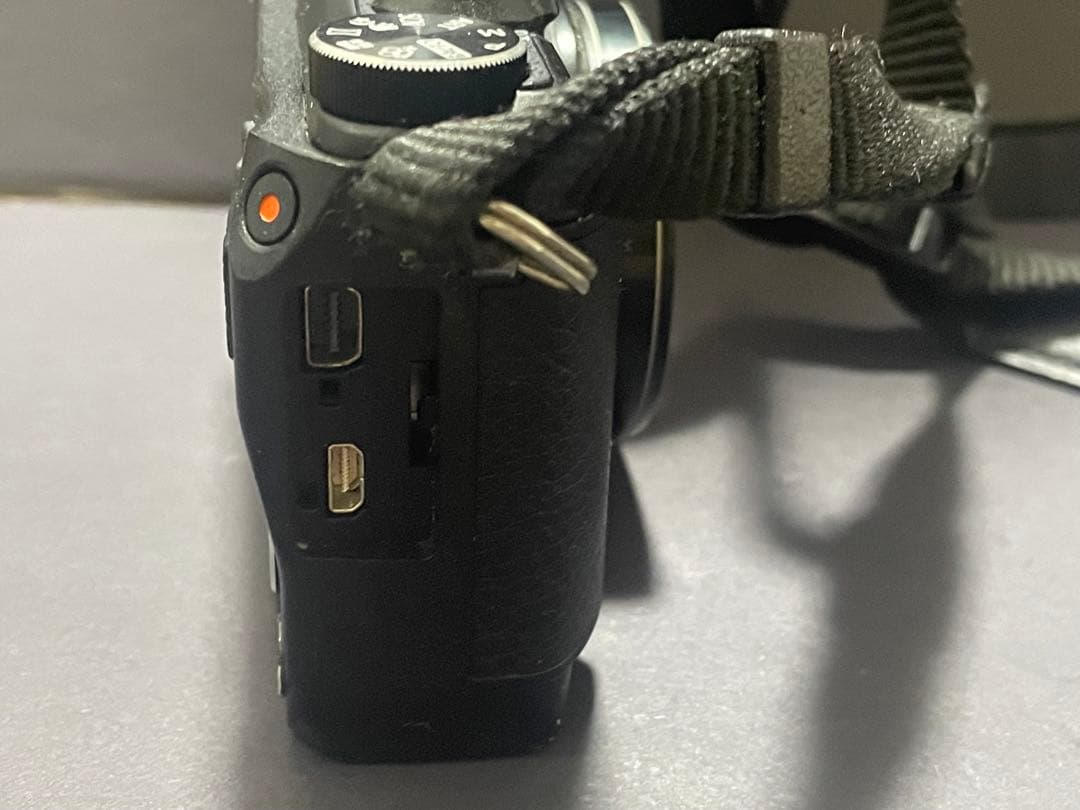 ジャンク　バッテリー新品 オリンパスOLYMPUS STYLUS SH-1