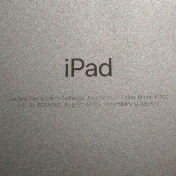 h*君様 【ジャンク品扱い】 iPad A1709