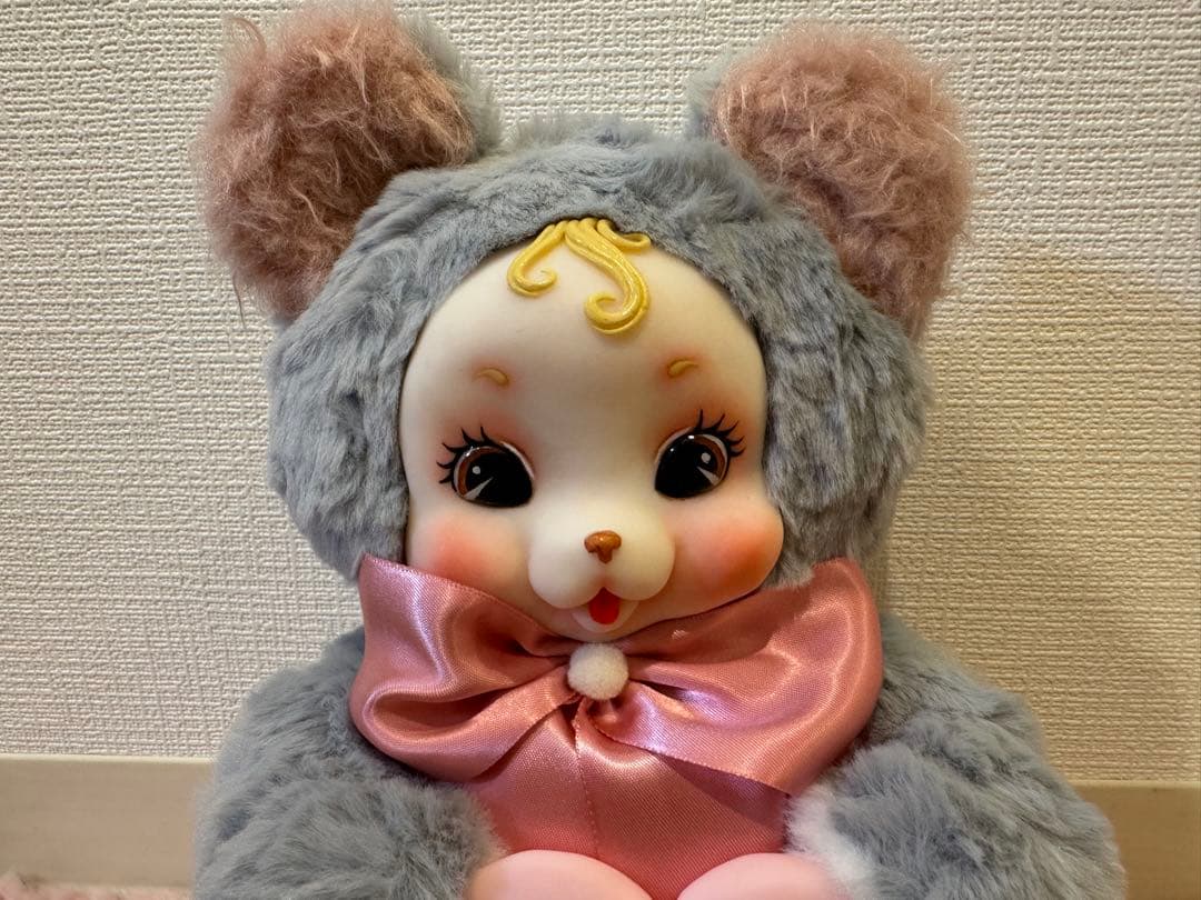 海外作家様作　ヴィンテージ風　アートドール（くま）
