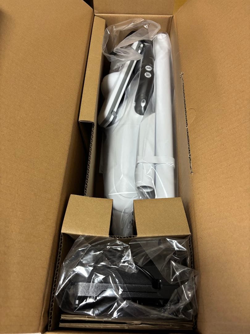 新品未使用　Makita CL141FDRFW マキタクリーナー　充電式