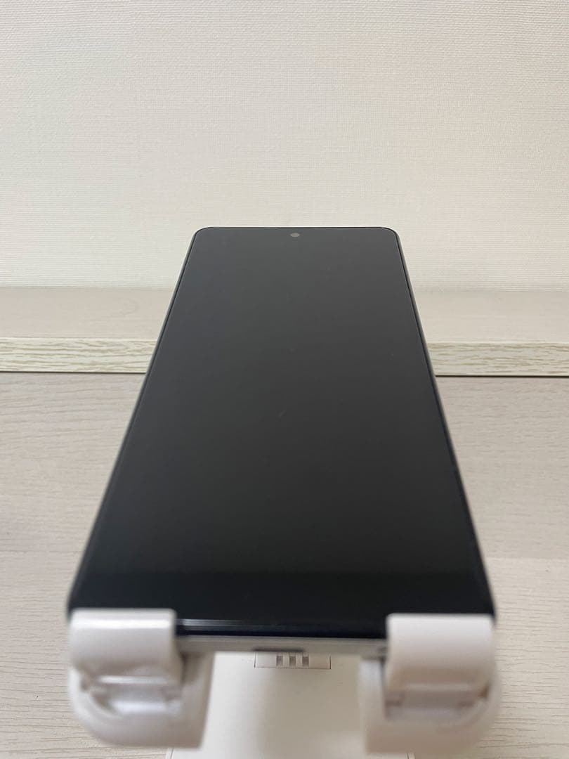 AQUOS sence4 basic シルバー