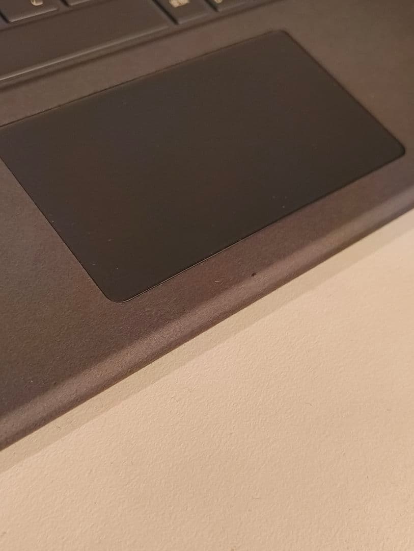 Microsoft Surface Pro 8 本体 + キーボード + マウス