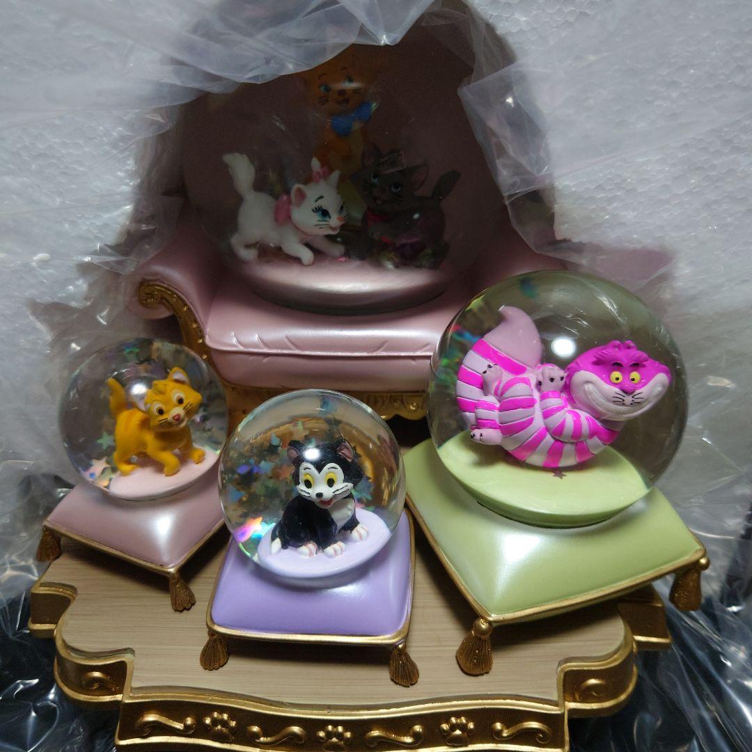 ディズニーフィギュアスノードーム猫の日キャット