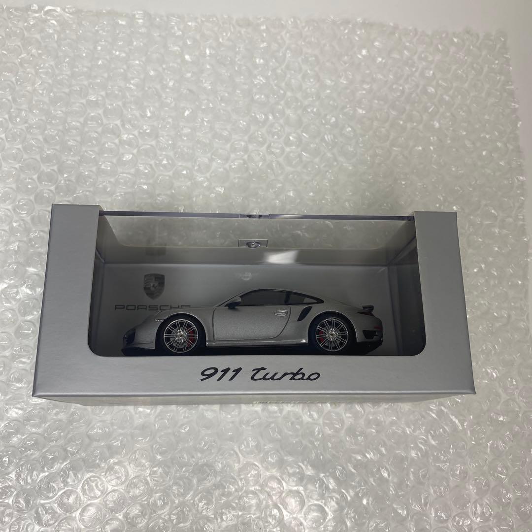 ミニカー 1/43 PORSCHE 911 (991) Turbo / PMA